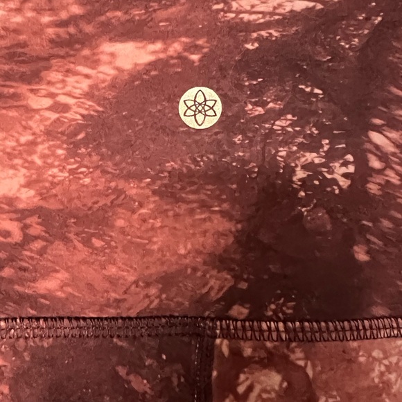 Harmony Balance Peach and Rust Forest Print Leggings - Medium - Picture 5 of 7